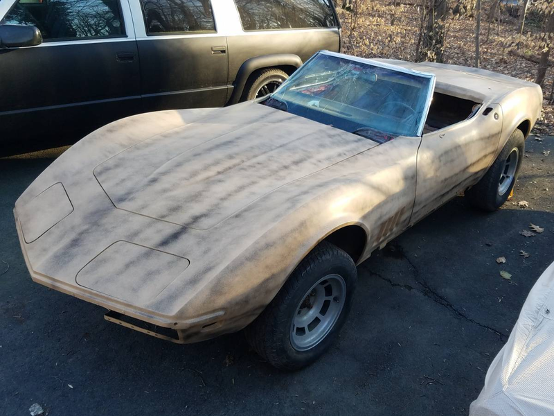 Illustration for article titled At $4,500, Would You Let This 1968 Chevy Corvette Roller Roll Into Your Life?